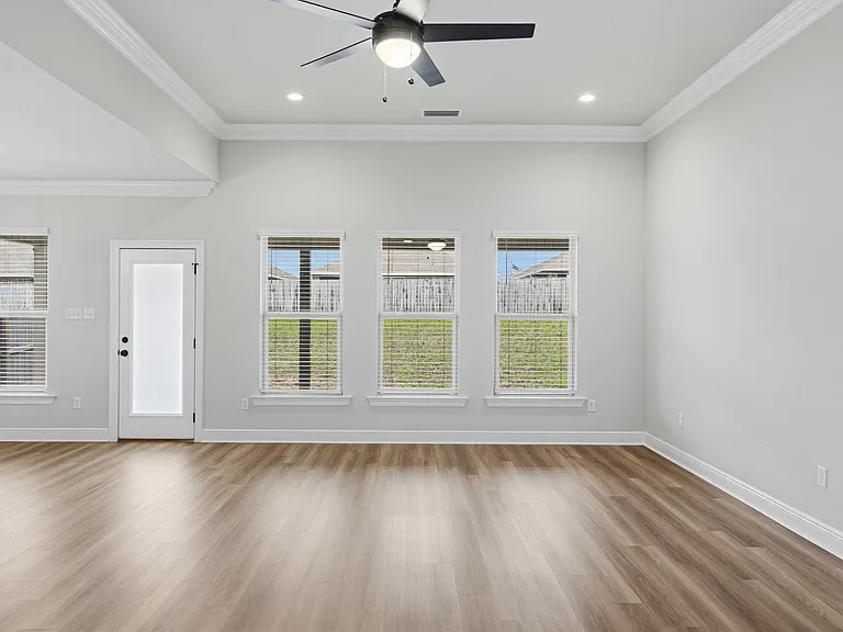 4630 Jayhawk Dr — Photo 5