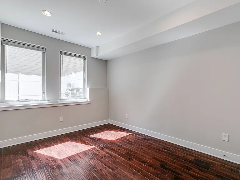 604 W Thompson St #A — Photo 21