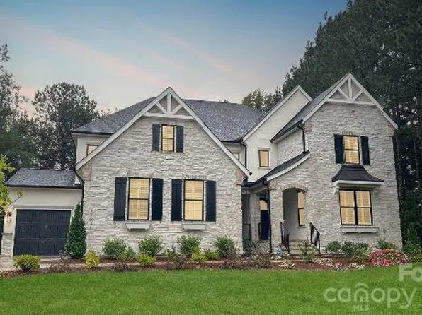 2804 Forest Lawn Dr, Weddington, NC 28104