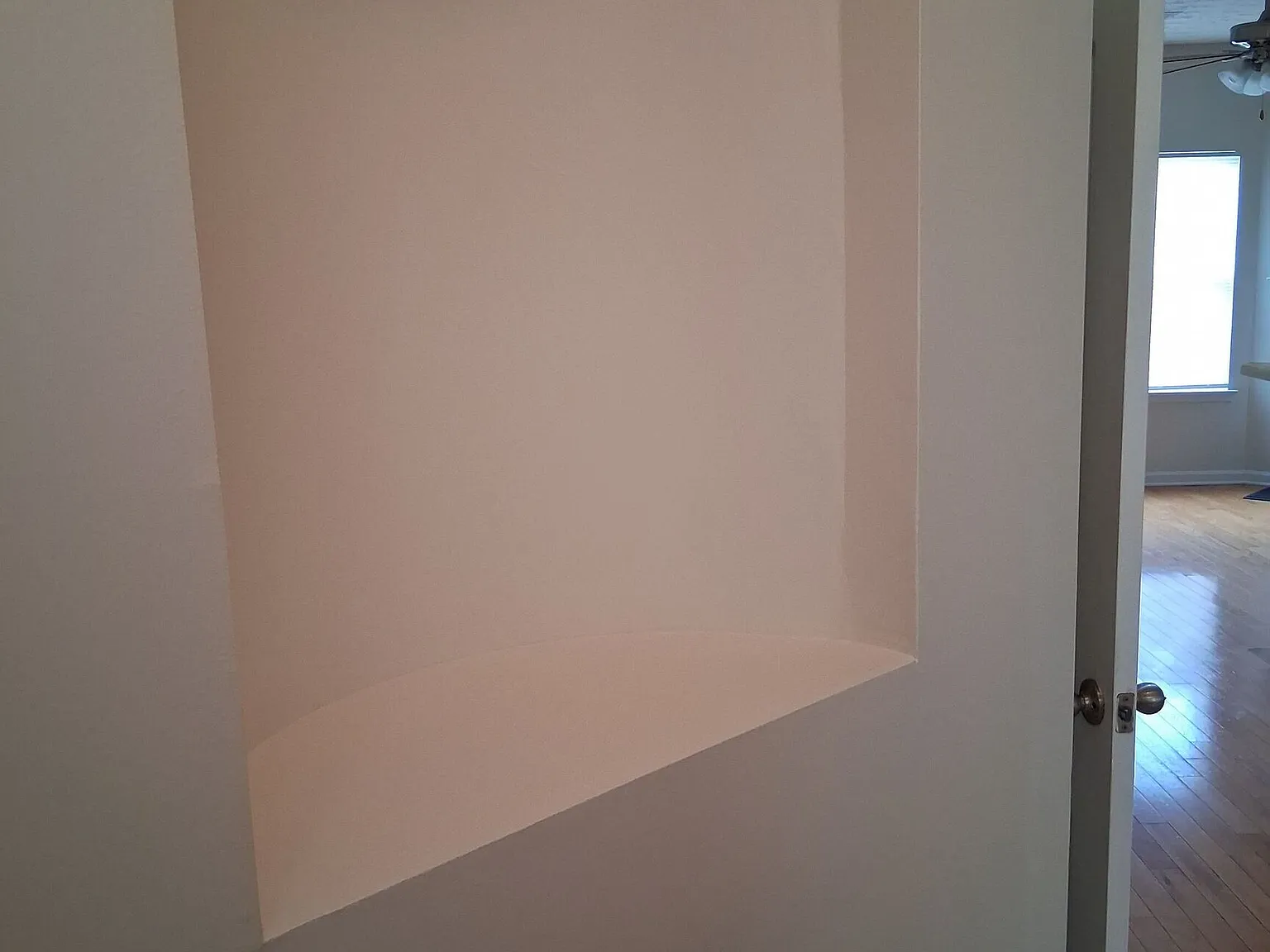 3 bed, 2.5 bath, 1348 sqft, $1,650 — Photo 3