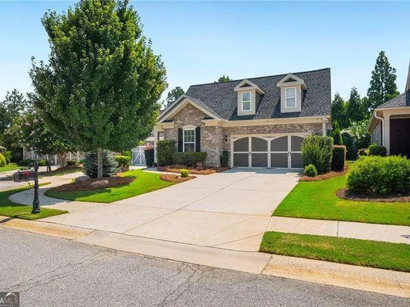 3180 Willow Creek Dr, Gainesville, GA 30504