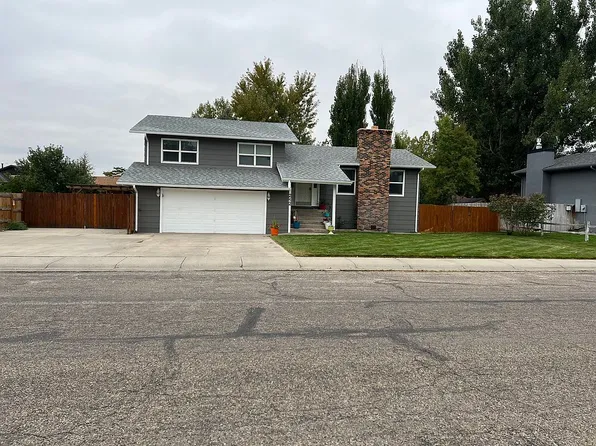 212 Sunflower St, Casper, WY 82604