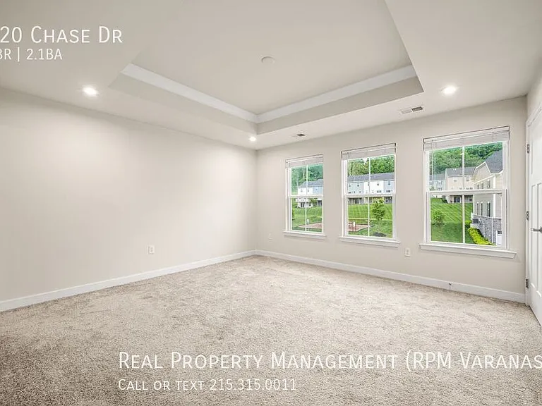 220 Chase Dr — Photo 24
