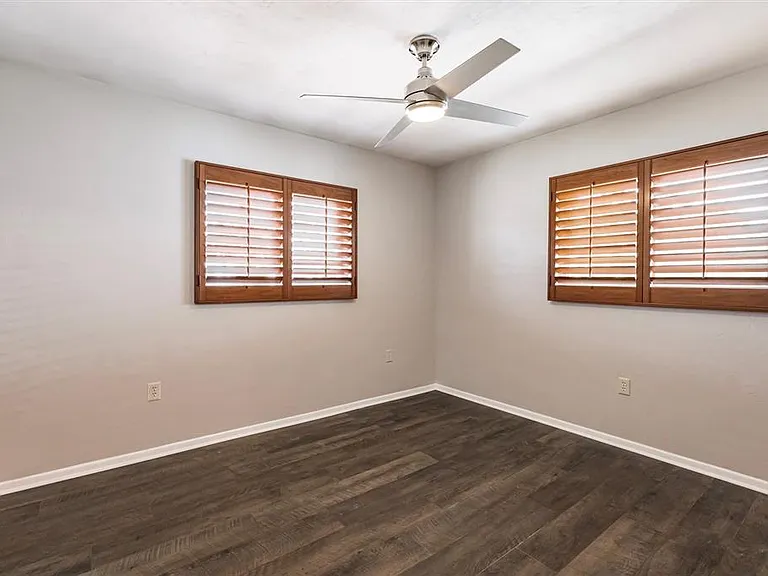 1720 Colleen St — Photo 27