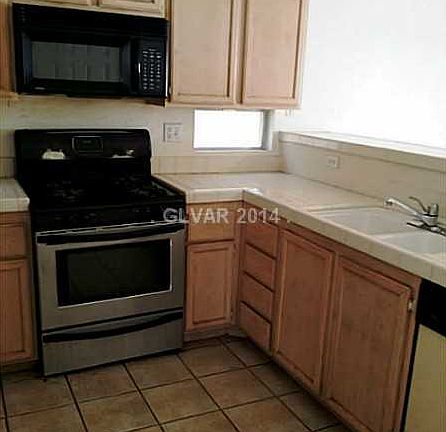 4th image of 5718 Roundrock Dr