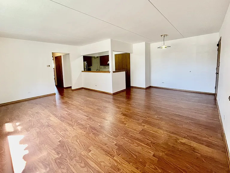 8630 S Nordica Ave #4 — Photo 2