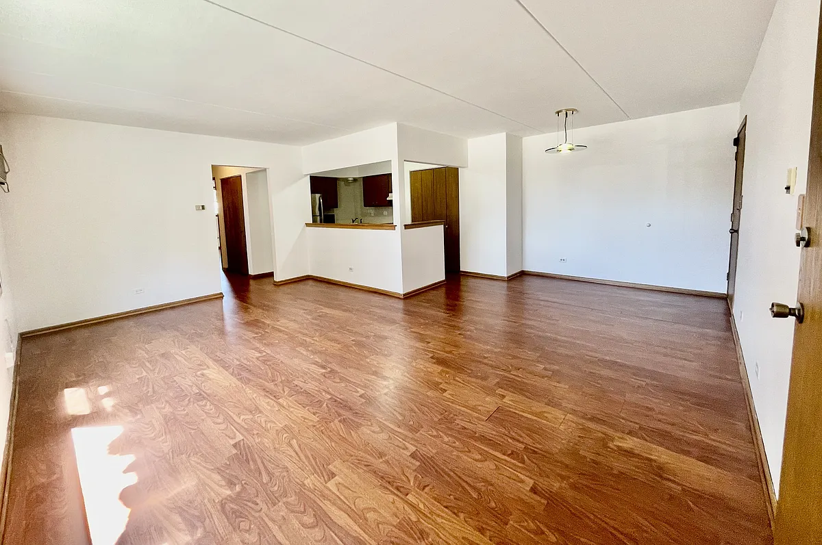 Building Photo - 8630 S Nordica Ave #4