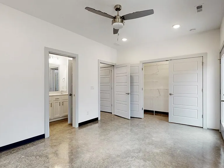 3817 Jett Ln — Photo 29