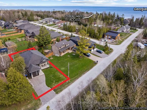 14 Thomas St, Wasaga Beach, ON L9Z 2Y5