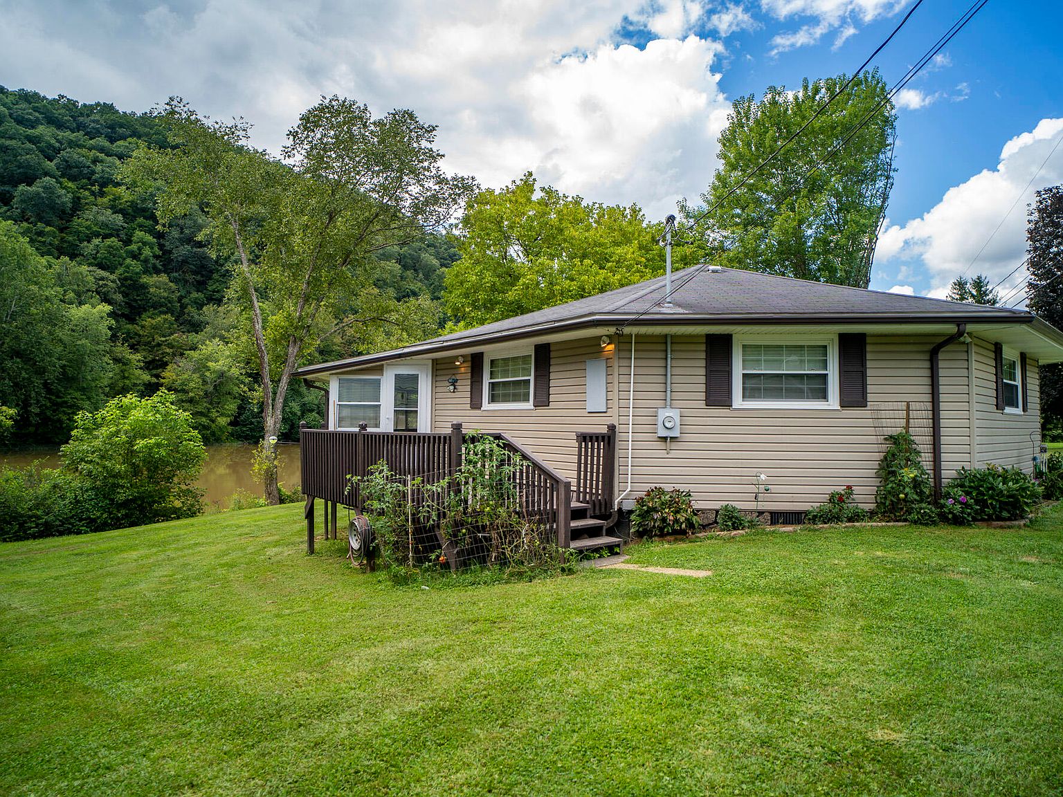 358 Daniel Ln, Talcott, WV 24981 Zillow