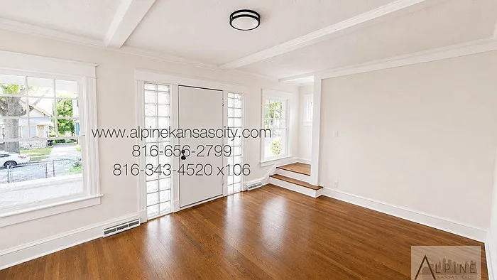 4 bed, 2.0 bath, 1700 sqft, $1,800 — Photo 3