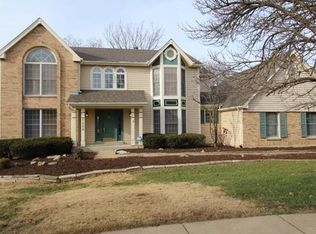 1409 Carman Valley Dr, Ballwin, MO 63021