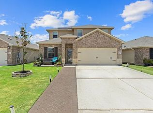 411 Waterway Ave, Hutto, TX 78634