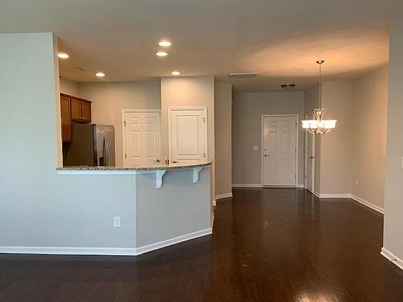 3rd image of 8321 Hollister Hills Dr