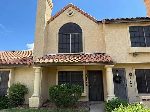 5704 E Aire Libre Ave Photo 1