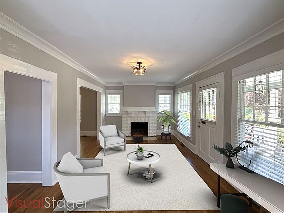 2nd image of 421 Hawthorne Ln