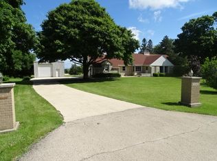 3260 W Pearl City Rd, Freeport, IL 61032