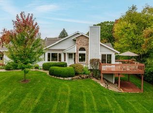 117 E Sutton Pl UNIT A, Waukesha, WI 53188