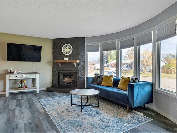 5th image of 4113 42b Ave