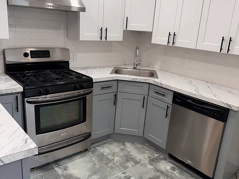 44 Passaic Dr #B — Photo 3