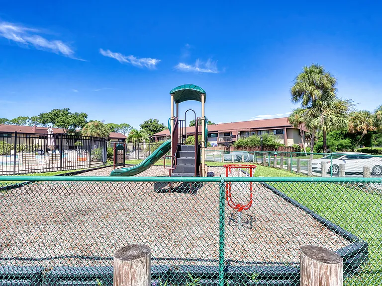 10755 Village Club Cir #202 — Photo 33