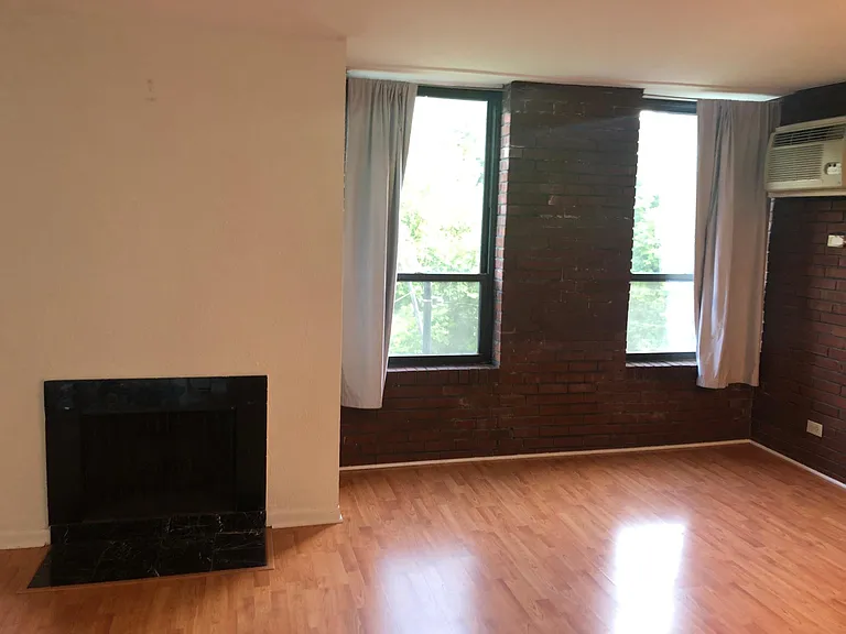 Fireplace is not fucntional.