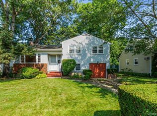 1267 Taft Ave, Merrick, NY 11566