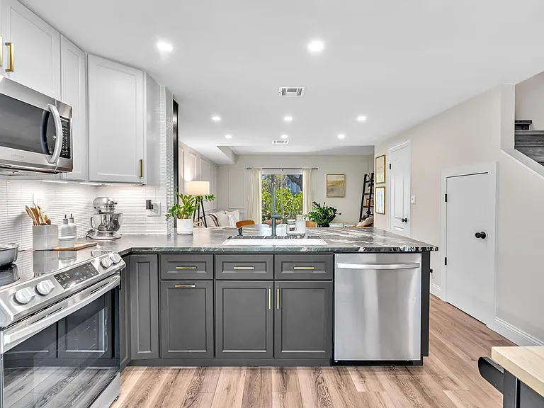 1801 NE 15th Ave #1801 — Photo 21