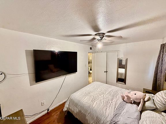 5th image of 5004 Glacier Peak Dr