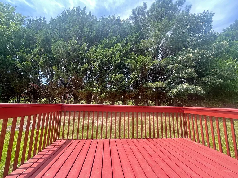 520 Lakeridge Ct — Photo 10