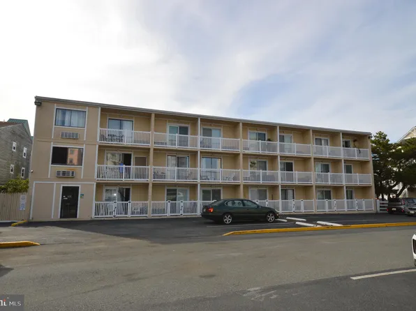 11 62nd St APT 303, Ocean City, MD 21842