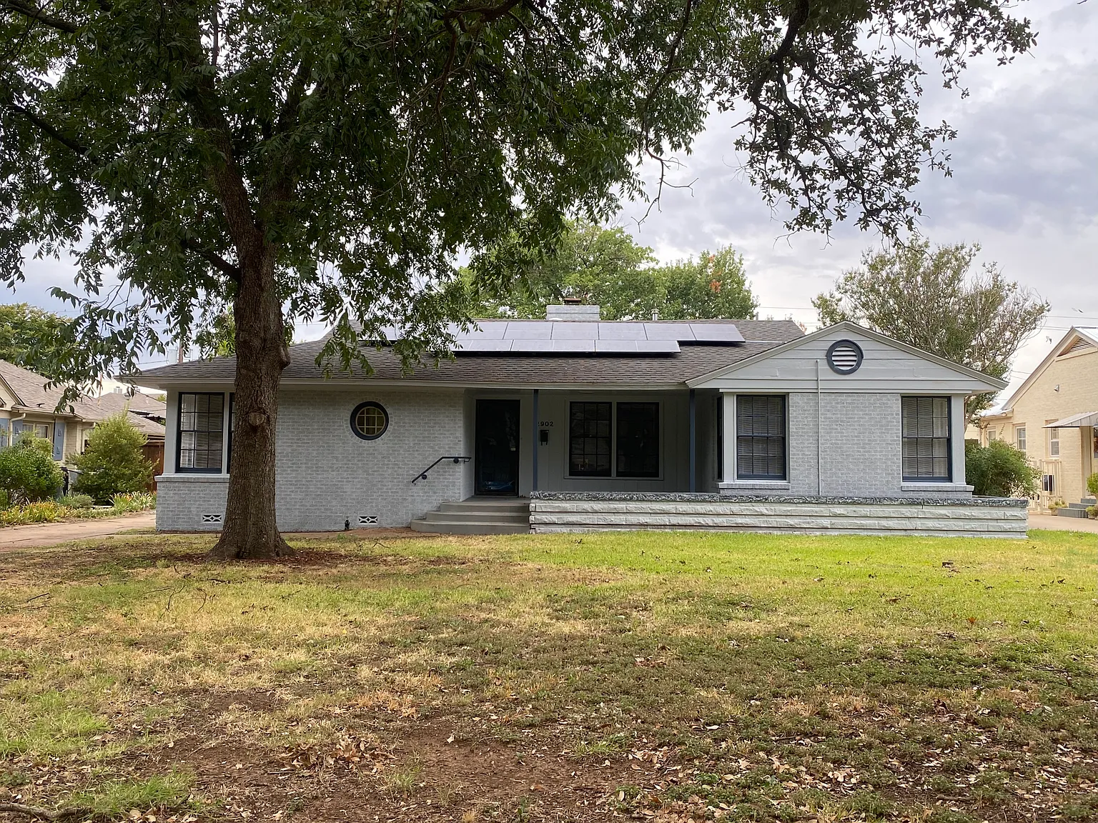 4 bed, 2067 sqft, $2,849 — Photo 2