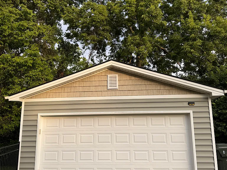 256 Bassett Ave — Photo 23