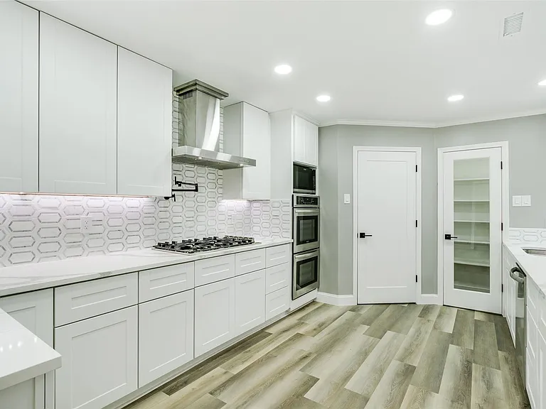 1135 Bull Run — Photo 11