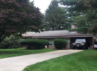 6 Frances Dr, Harrisburg, PA 17109