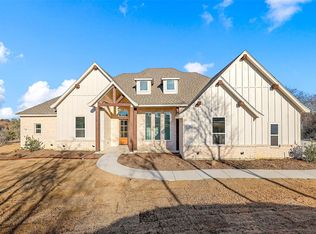 408 Red Bird, Springtown, TX 76082