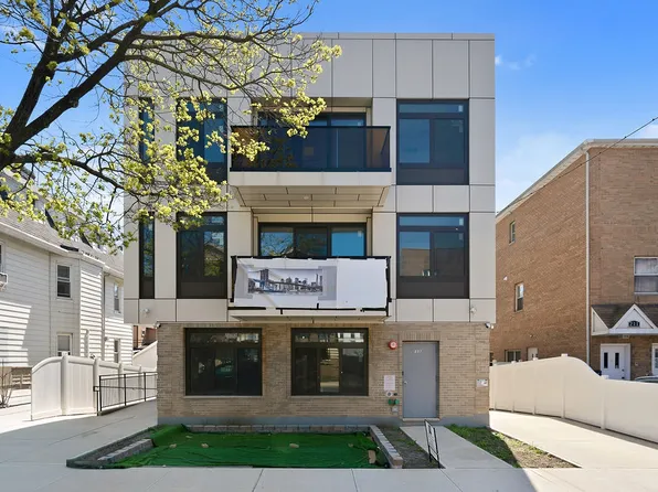 207 Bay 35th Street image 1 of 29