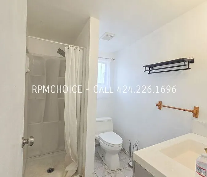 532 S Flower St #1 — Photo 25