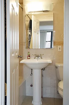 Sold by Citi Habitats | media 5
