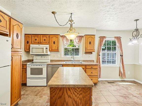 4th image of 337 Wolf Ave