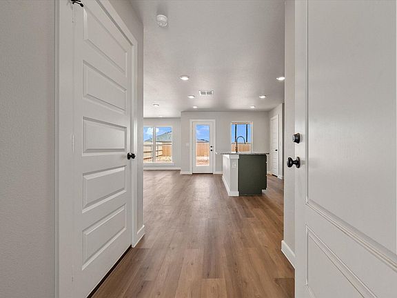 2nd image of 6011 Volney Ave