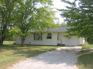 1051 Henderson Lake Rd, Prescott, MI 48756