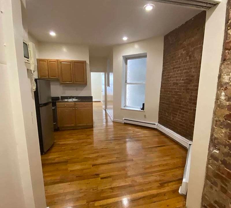 1st image of 134 W 109th St #2DR