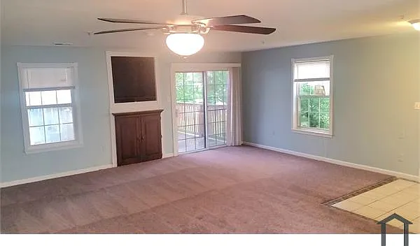 3 bed, $2,190 — Photo 3