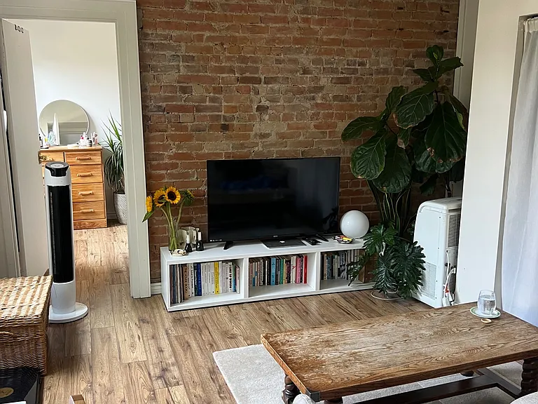 225 Gladstone Ave — Photo 62