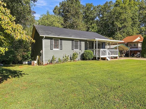 2nd image of 211 Cedar Ridge Dr