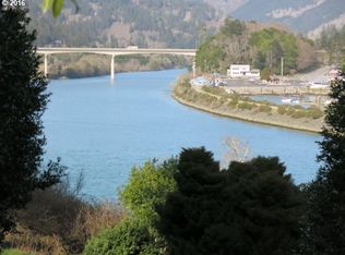 190 Del Norte Ln, Brookings, OR 97415