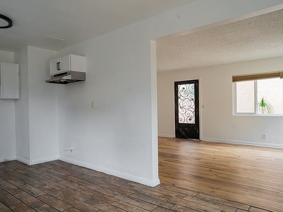 4th image of 15204 Avis Ave