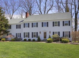 20 Mulberry Ln, Colts Neck, NJ 07722
