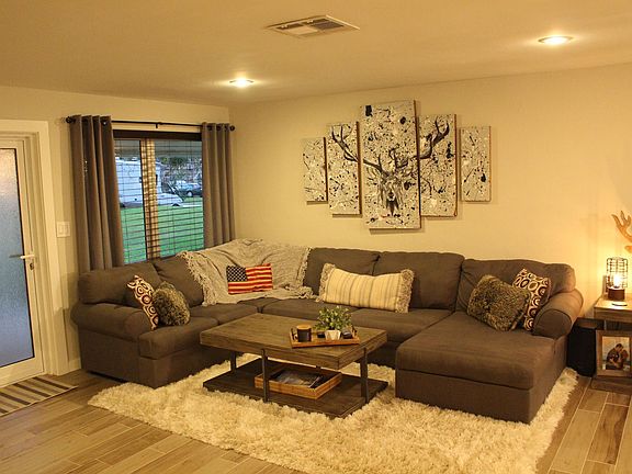 3rd image of 2080 NE 56th St #2